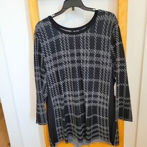 Nic+Zoe Striped 3/4 sleeve Top Black White